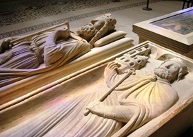 gisant clovis basilique saint-denis